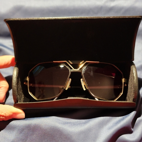 Cazal Sunglasses 9058 - Picture 3 of 8